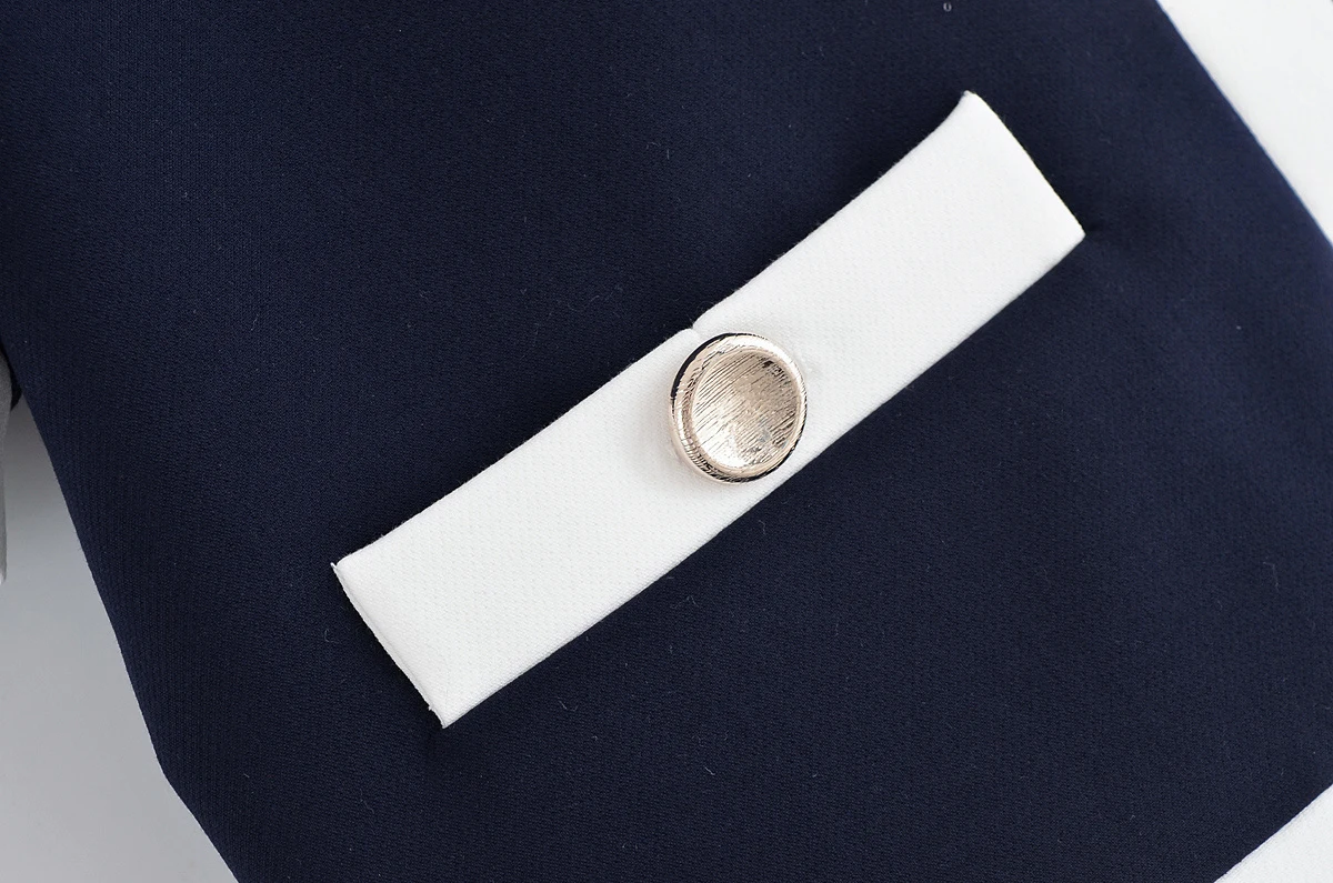 ملابس نسائية جديدة لخريف 2025 على الطراز الأوروبي والأمريكي سترة بأكمام قصيرة طقم سراويل مستقيمة الساق