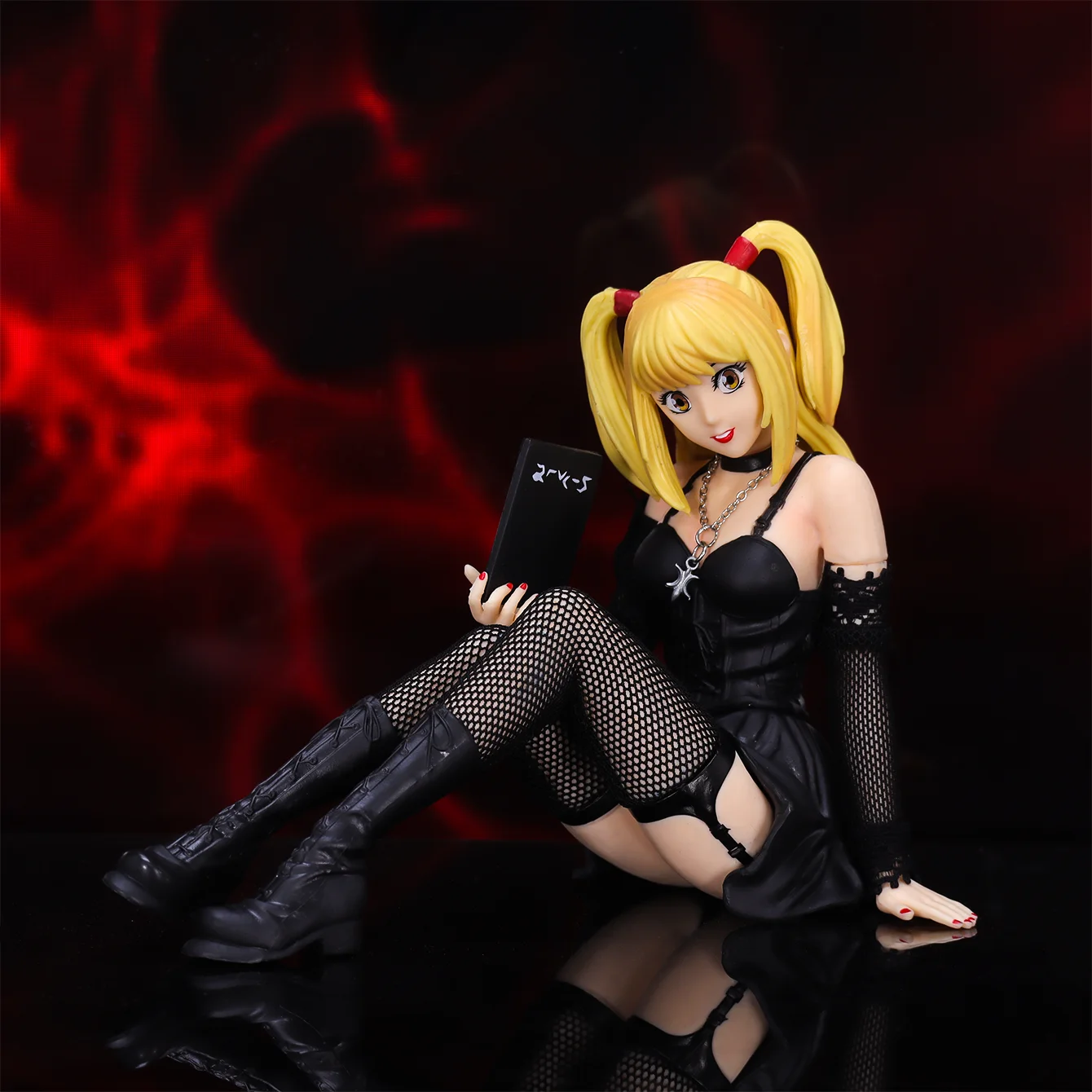 

Misa Amane Dead Note Anime Action Figure Model Statue Desktop Ornament Collectible Small Gift Halloween Christmas Valentine's Day Gift Decoration