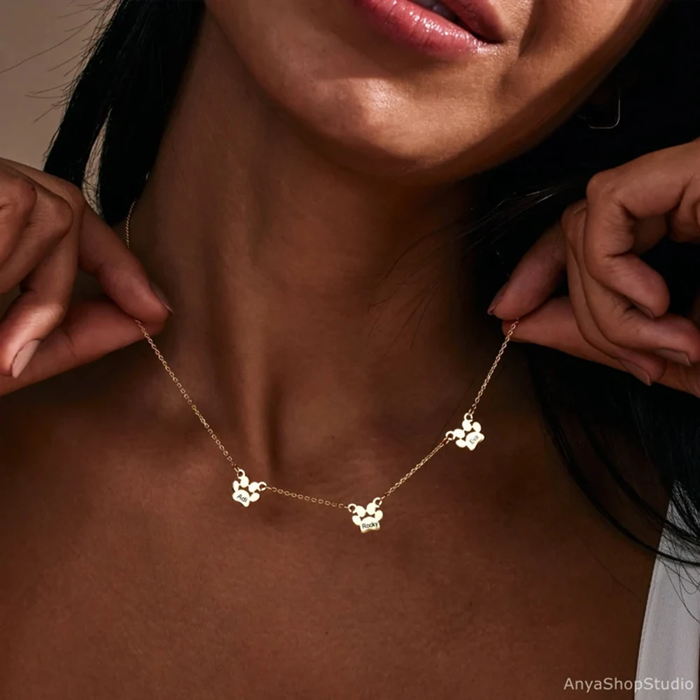 

Custom Pet Paw Print Name Necklace Personalized Dog/Cat Paw Charm Choker Dainty Women Jewelry Gift for Pet Owner Animal Lover