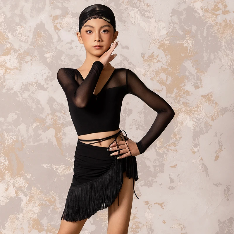 Profesjonalny strój do tańca latynoamerykańskiego dla dziewcząt na rok 2025, ubrania do występów tańca latynoamerykańskiego dla dzieci, bluzka z długim rękawem, spódnica z frędzlami DW11167