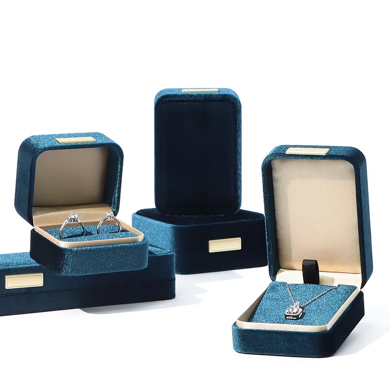 Premium Velvet Jewelry Box with Nameplate Elegant Rounded Corner Ring Necklace Box Luxury Display Gift Box for Jewelry Bracelet
