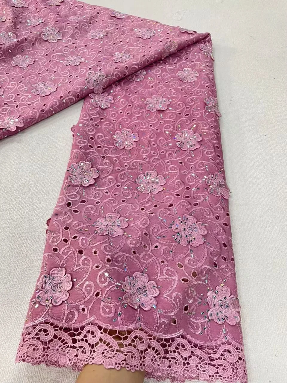 

Африканское кружевное полотно 2026: Нигерийский тюль с вышивкой, мягкий хлопковый дамаст для свадебных и выпускных платьев, 5 ярдов