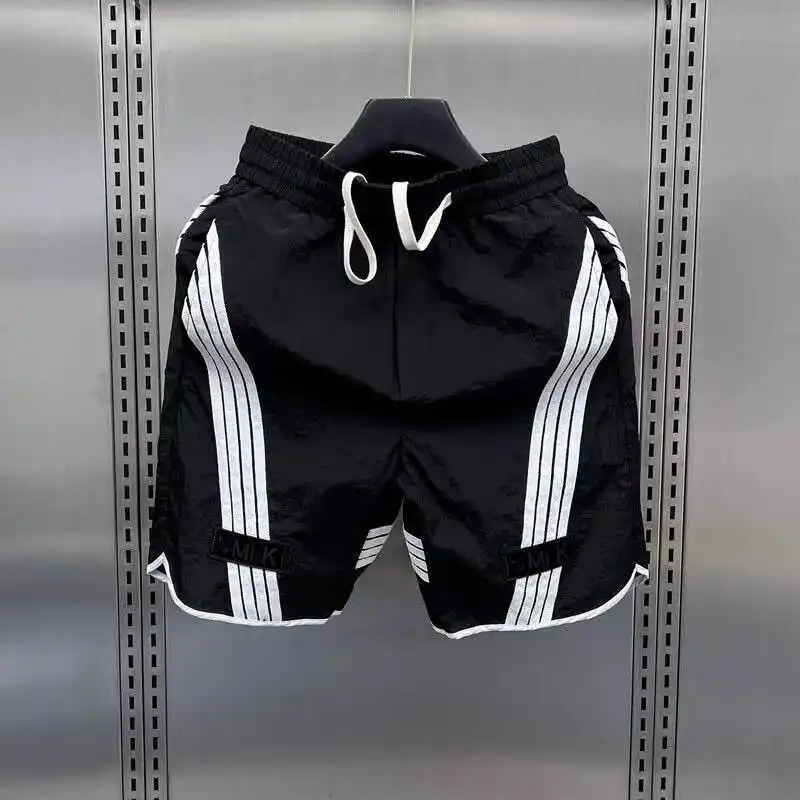 

2024 New Ice Silk Thin Splice Four Parts orts Men Summer Casual Loose Sports Haome Beach Five Parts Pants Striped Pattern