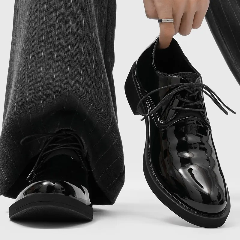 sharp-pointed-toe-shoes-men's-fashion-bright-surface-thick-heel-wizard-shoes-cleanfit-trendy-round-head-black-casual-le