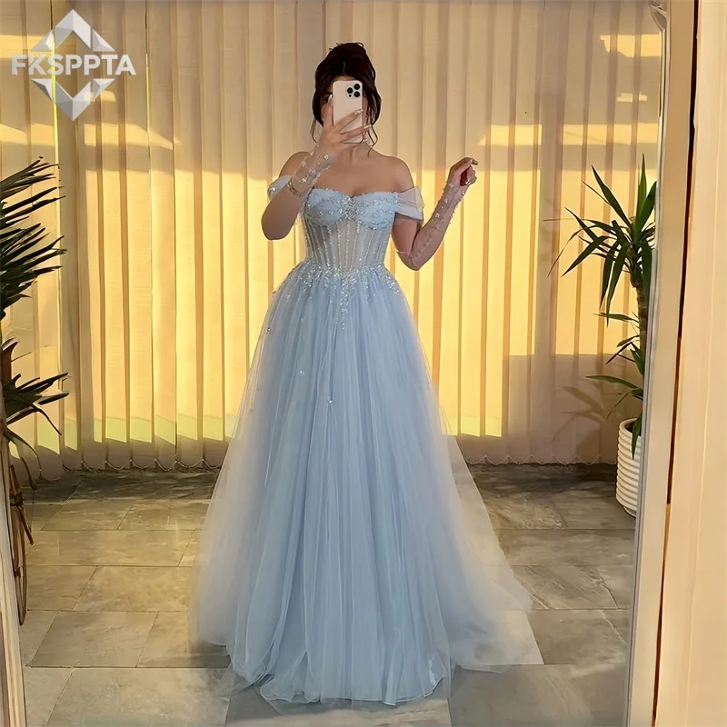 Vestido de Noche Largo de Tul Azul Celeste Hecho a Medida, con Hombros Descubiertos, Corte en A, Corsé con Cuentas, Brillante, para Fiesta de Graduación 2026