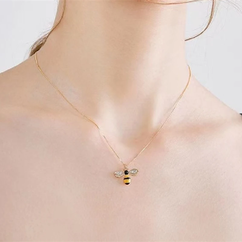 New Lovely Bee  Necklace Ladies  Clavicle Chain Neck Choker Necklaces for Women Jewelry Free Dropshipping Wholesale