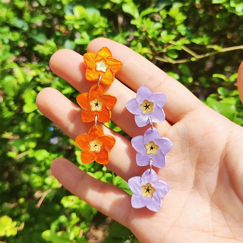 KUGUYS ثلاثة أقراط طويلة على شكل زهرة صغيرة للنساء مجوهرات لطيفة 4 ألوان أقراط عصرية من الأكريليك الملمس #2