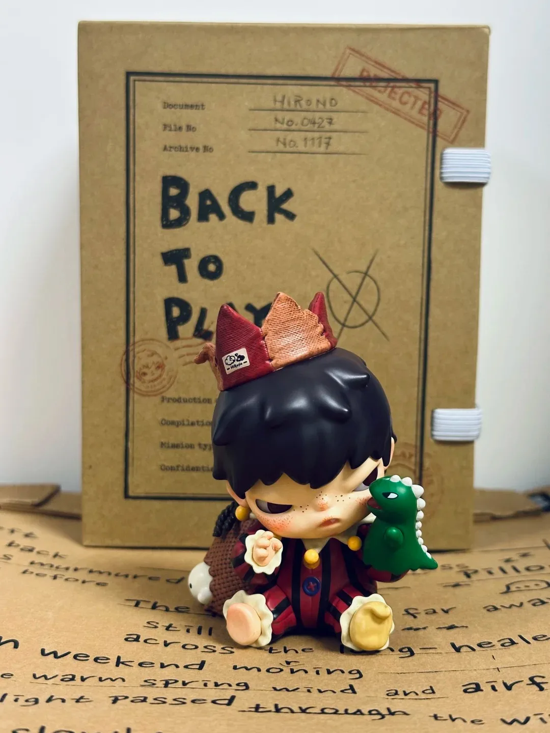 

POP Mart Hirono Series :Limited To Singapore Summer Breeze/Search for An Alien Figurine PTS Limited Edition Trendy Toy Figurines