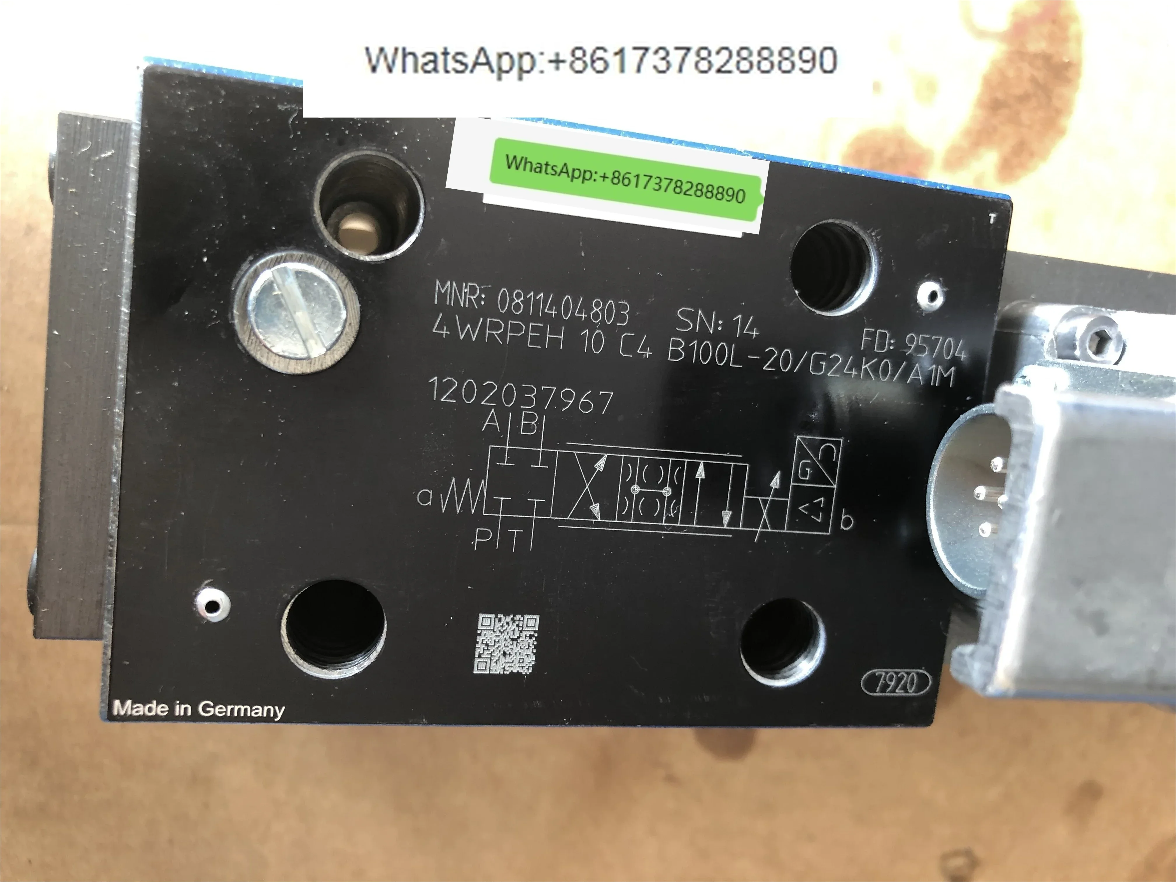 MNR: 0811404803 4WRPEH 10 C4 B100L-20/G24K0/A1M Hydraulic servo valve 4WRPEH10C4B100L-3X/M/24A1