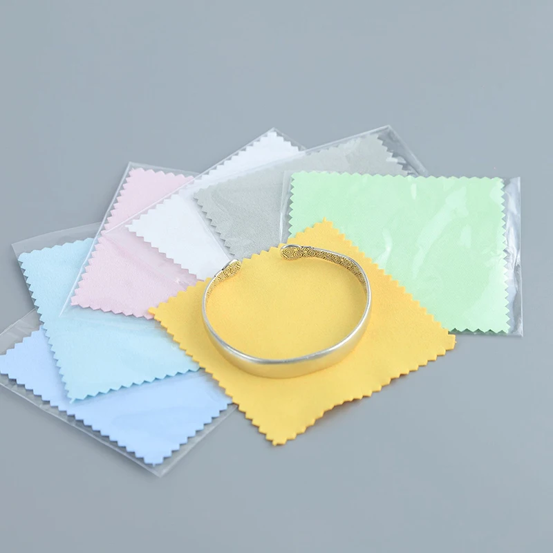 50 Stück Silberpoliertuch, Silberfarbene Reinigungstücher mit Einzelverpackung, weich und sauber für Schmuckwerkzeuge – Detail 9