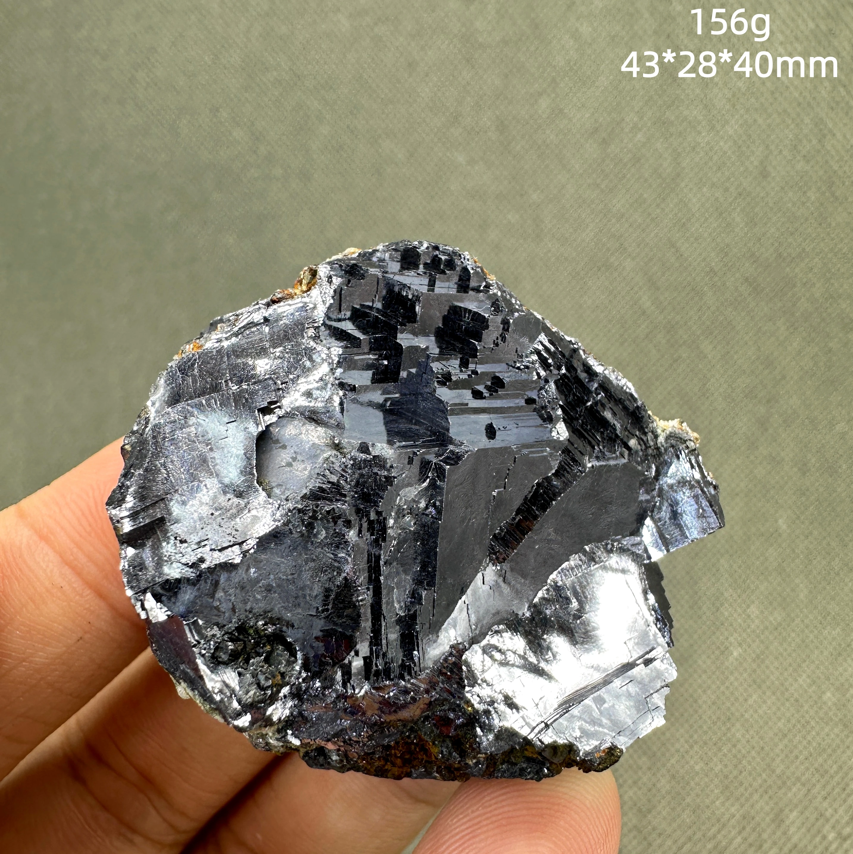 عينة معدنية لامعة من ميانمار الطبيعية + بلورات كوارتز شفاء وأحجار كريمة صخرية