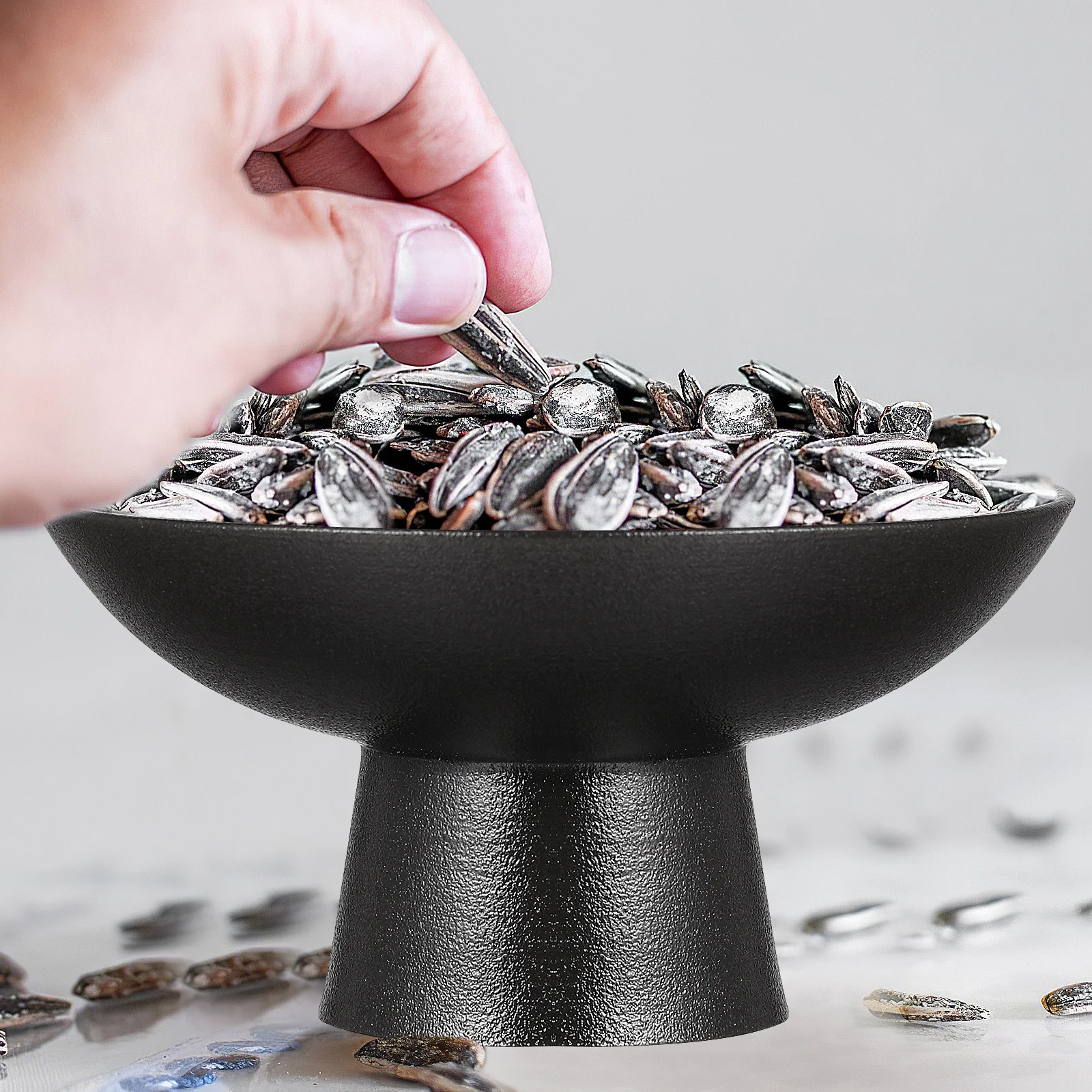 

Stylish Japanese-Style Ceramic Dishes Black Snack Dish for Home Decor and Special Events Easy to Transport Snack Plate