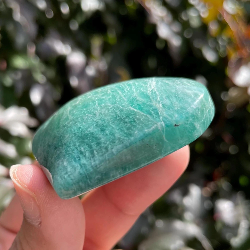 1pc Random Natural Crystal Ore Tianhe Stone Amazonite Love Hand Polished, Collectible Figurine Suitable for Home Decor