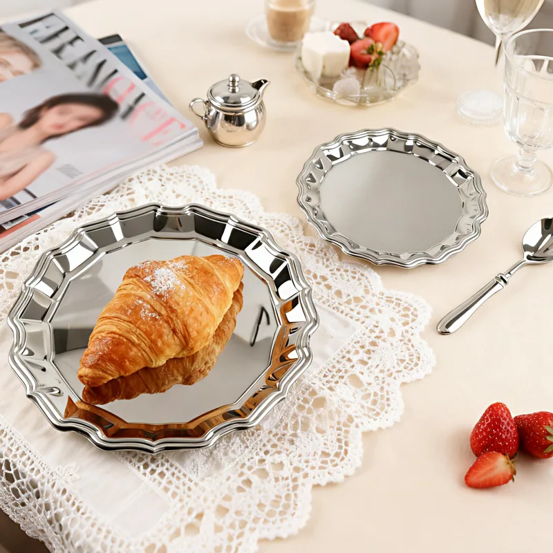 

2026 New Vintage Silver Plated Fruit Cake Tray European Simple Style Home Hotel Dessert Plate Craft Work Jewelry Decorative Tray