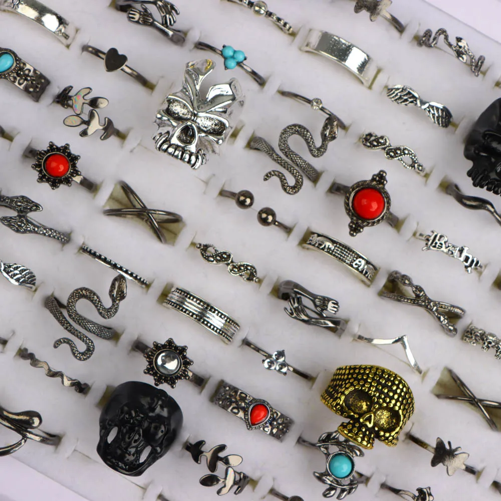 20/30/50 قطعة/الوحدة جديد خمر شخصية الموضة الشرير الجمجمة خواتم للنساء الرجال مزيج نمط الهيب هوب مجوهرات اكسسوارات هدايا الحفلات