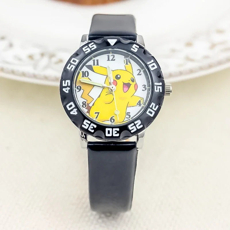 Montre Pokémon Pikachu pour enfants, montre-bracelet en cuir à quartz, montres Clcok pour garçons et filles, figurine Pikachu, jouets cadeaux de Noël