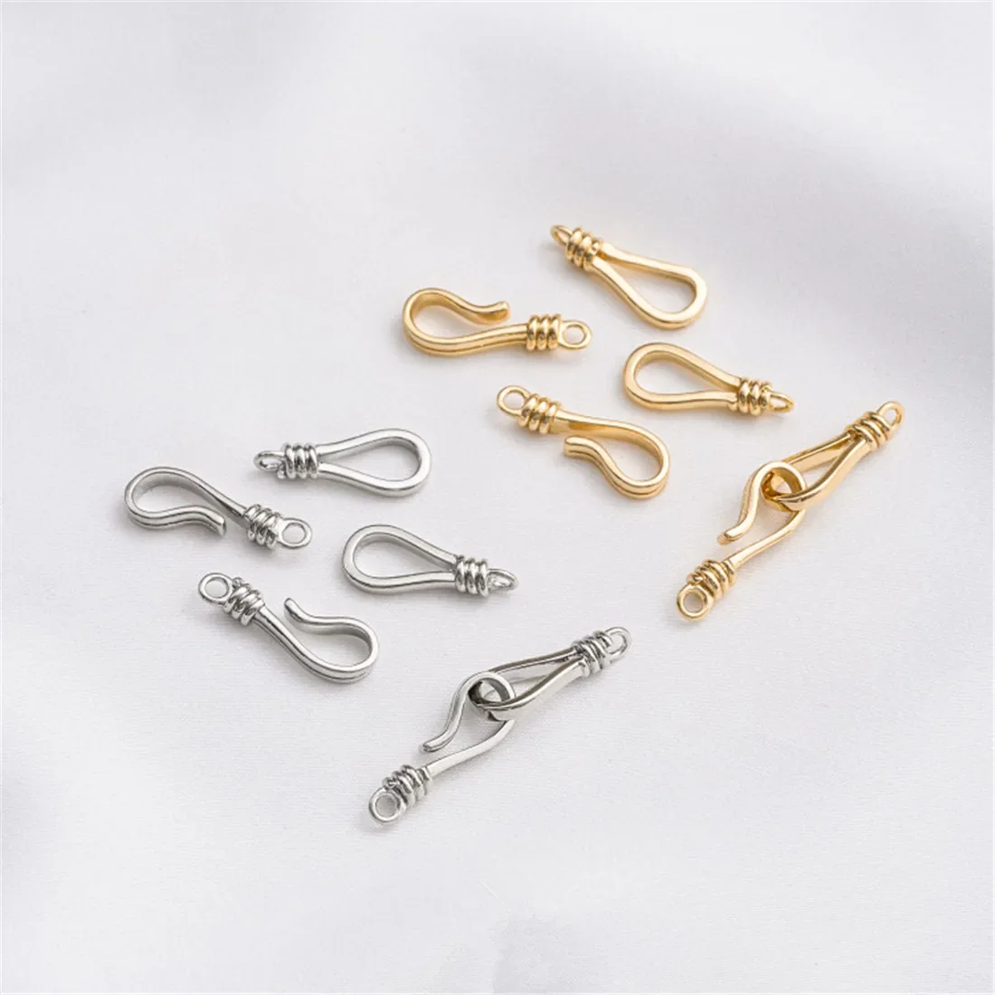 14K Goldfish Hook Shaped Closure Buckle, Handcrafted DIY Crystal Pearl Necklace, Bracelet Connection Buckle, Jewelry Buckle B964