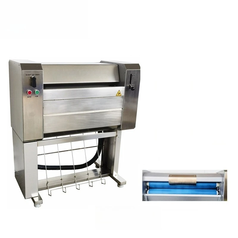 Automobile automatic carpet cleaning machine, dry foam non-dehydration cleaning machine