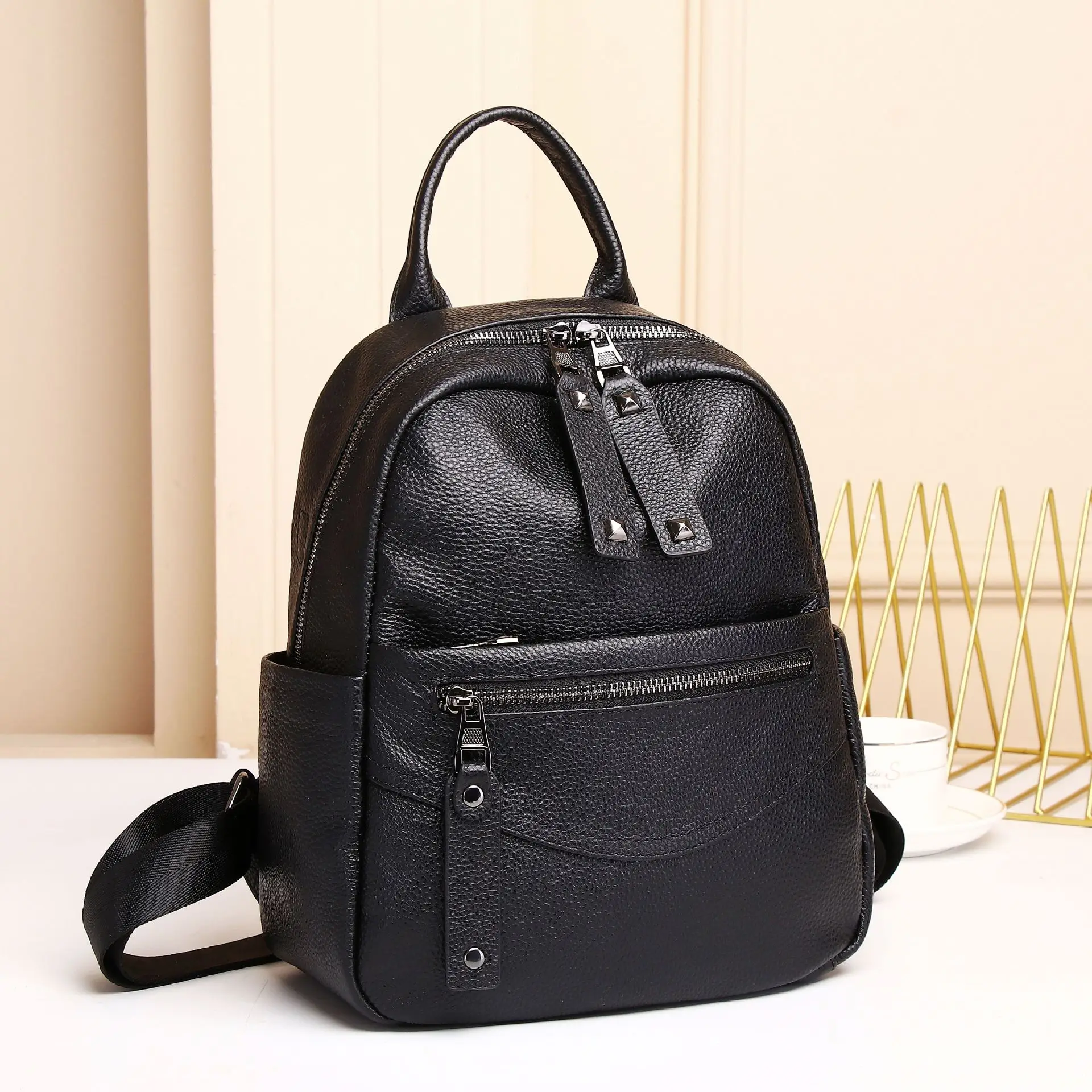 2024 New Fashion Genuine Leather Women Backpacks Luxury Brand Female Real Natural Leather Ladies Girl Student Casual Backpack