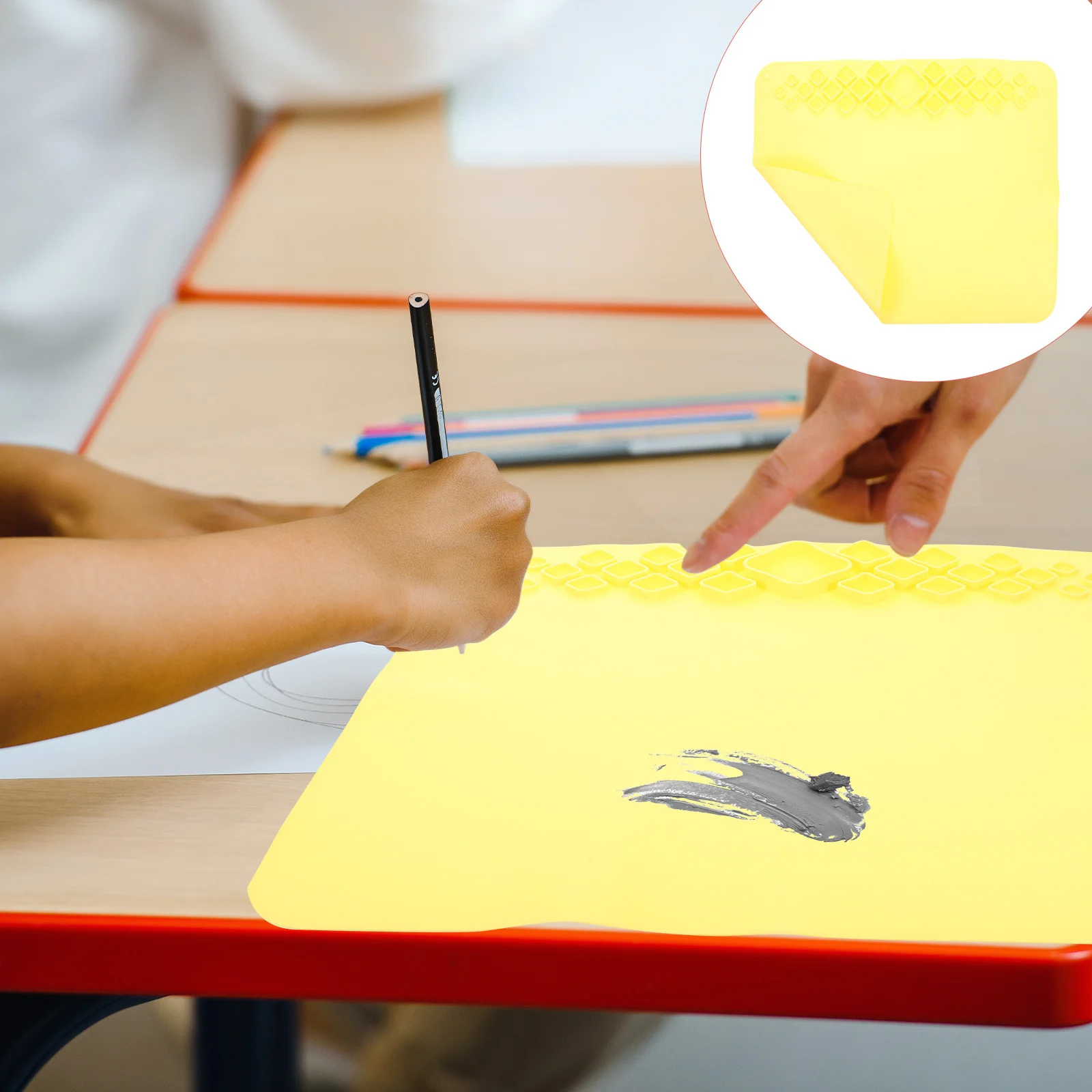 

Silicone Painting Mat for Crafts Nonstick Reusable DIY Art Pad Lightweight Foldable Tabletop Mat for Resin Epoxy Clay Kids