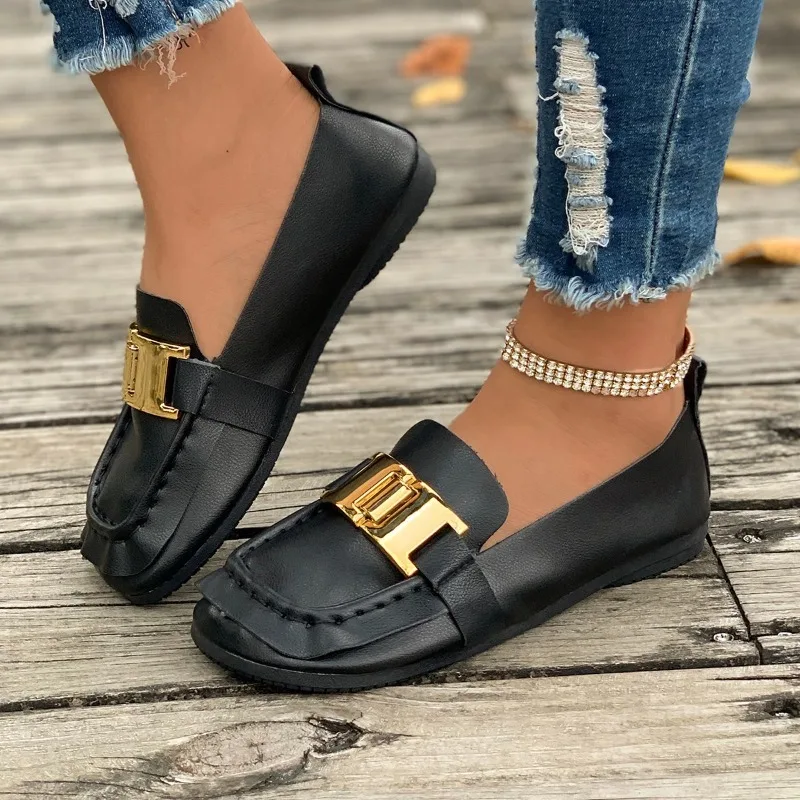 2024 Kobiety Retro Designerskie Płaskie Miękkie Skórzane Letnie Proste Damskie Loafersy Square Toe Lady Outside Sneakers Plus Size 43