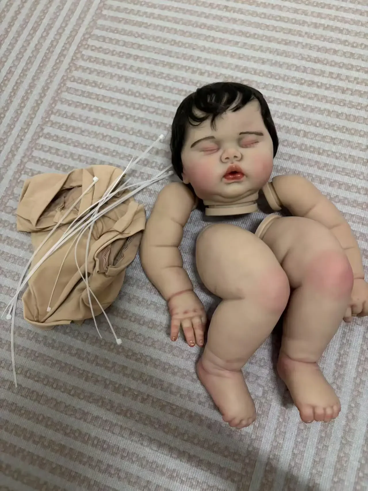 

St.Store Customized Limited Supply 25inch Reborn Baby Pickle With Hand-Rooted Hair DIY Part Painted Kit With Cloth Body