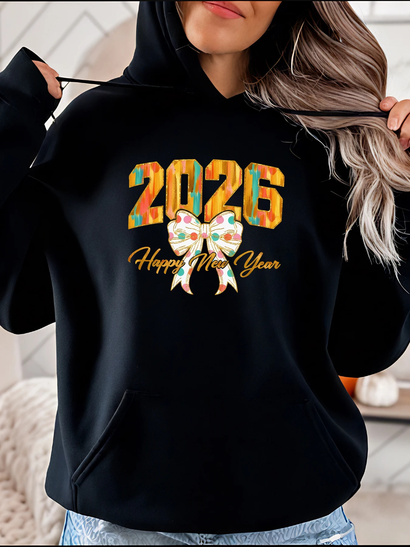 2026 سنة جديدة سعيدة طباعة هوديي نمط غير رسمي تصميم القوس الملون ملابس نسائية عطلة الموضة