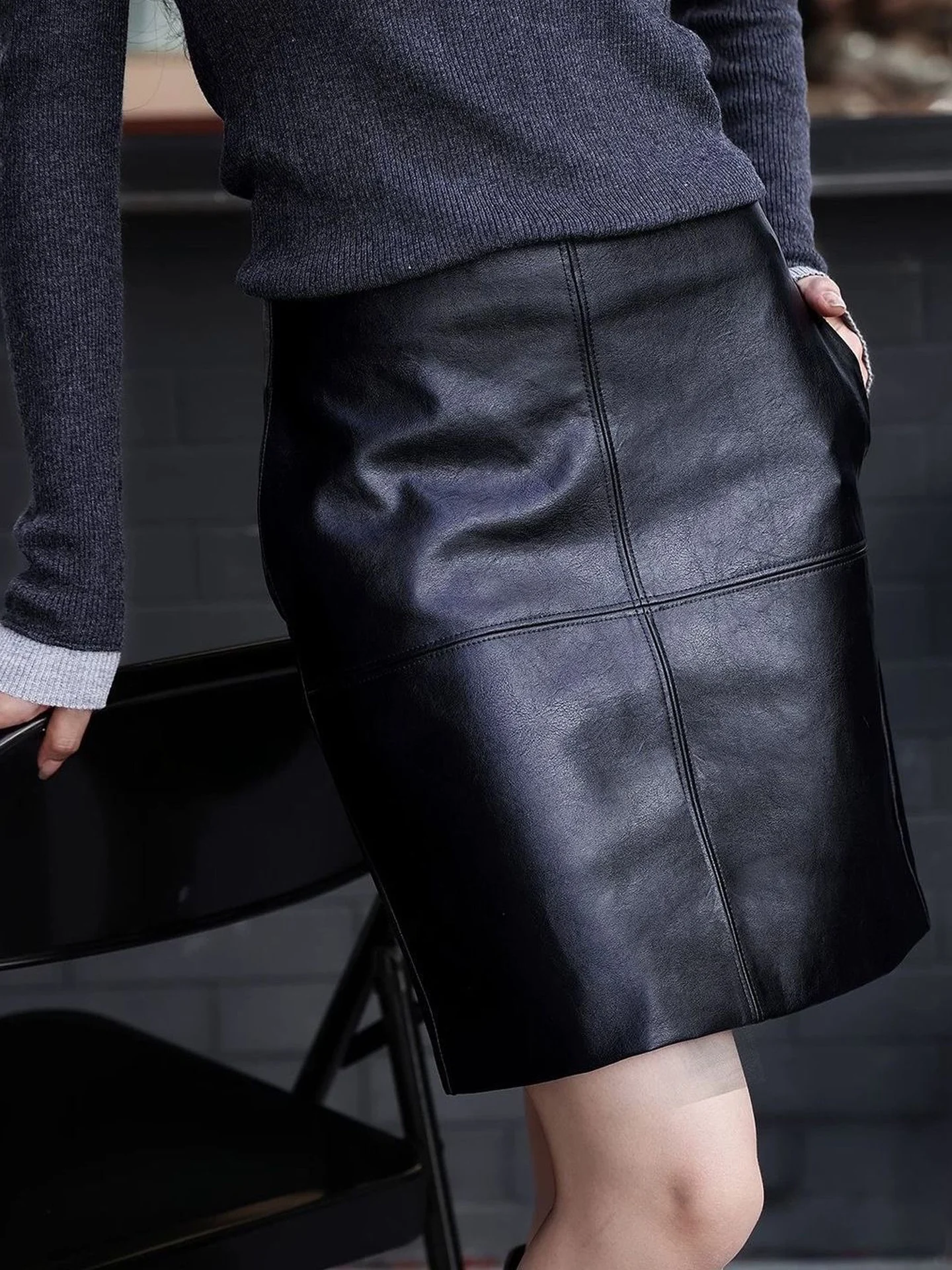 Stylish A-Line  Skirt Women's Slim Fit PU Leather High Waist Short Skirt Fashionable Elegant Autumn New Arrival Bodycon S...