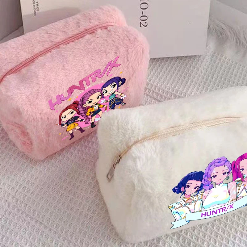 

KPop Demon Hunters Plush Makeup Bag Cute Cartoon Anime Pattern Storage Bag Large Capacity Portable Handbag Friend Birthday Gift