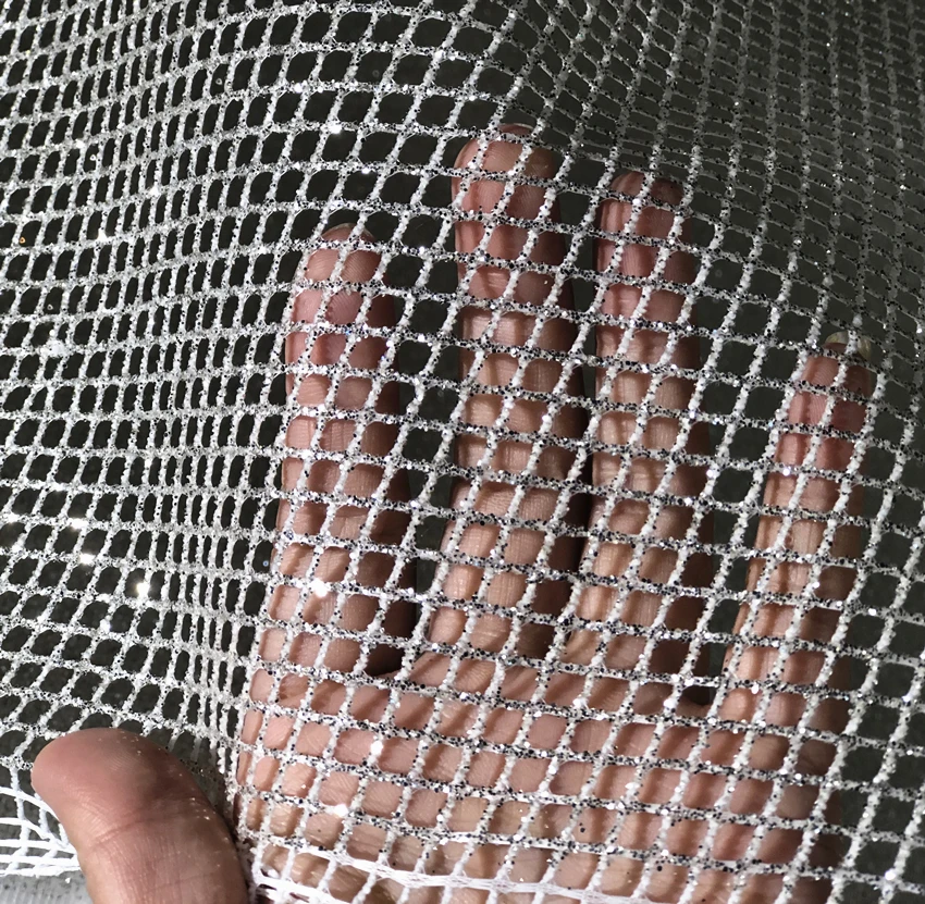 Rautenförmiges Mesh-Silber-Spr – Crystal Mesh Fabric Bewertung und Preis
