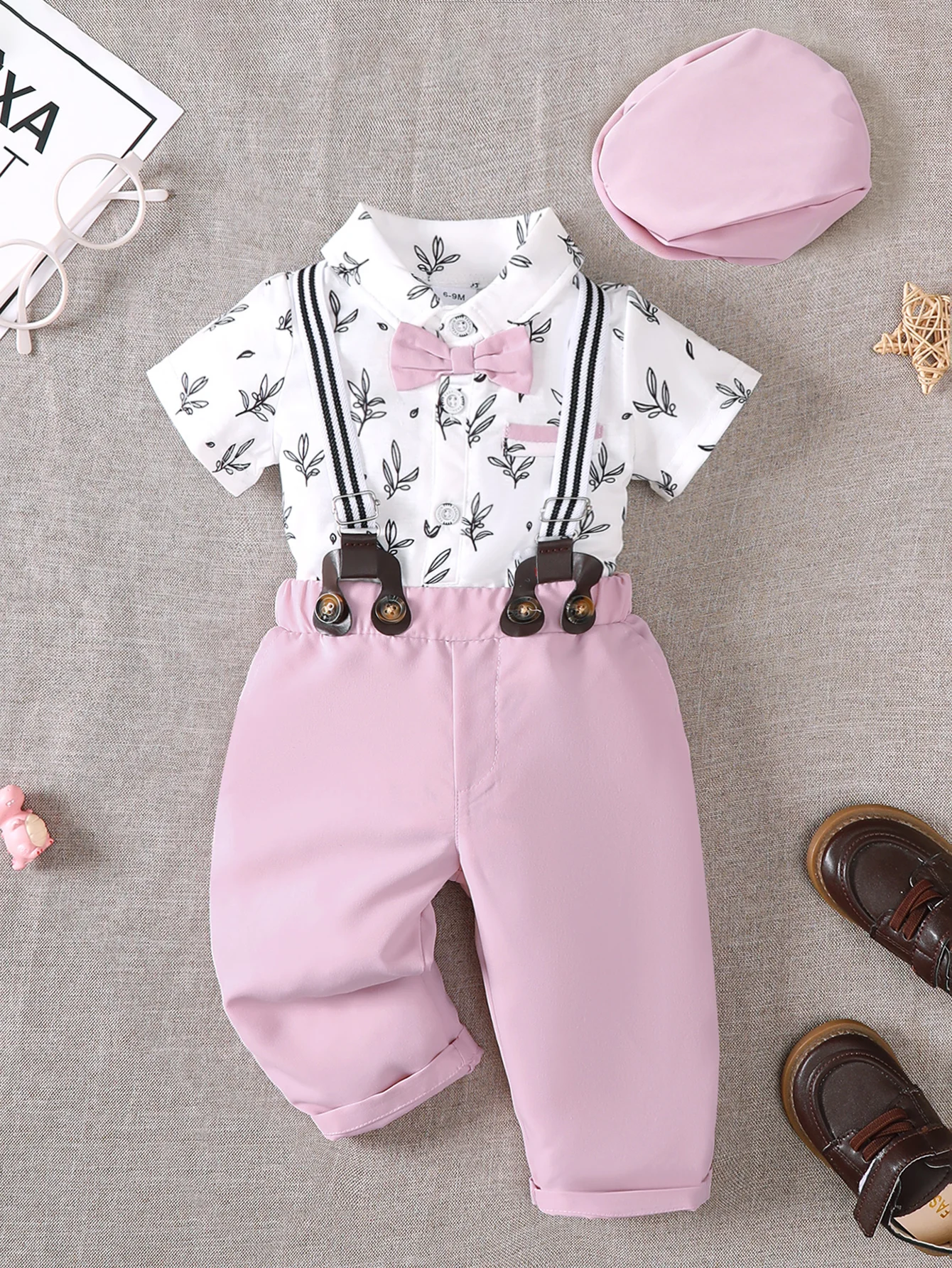 Elegant Casual Gentleman Outfit for Infant Boys, Leaf Print Short-Sleeve Romper + Suspenders Long Pants Set, First Birthday Party, 100-Day Photo Shoot, Flower Boy Wedding Suit, Newborn Summer Formal Occasion Outfit, 0-3 Years Old Baby Birthday Party Attire