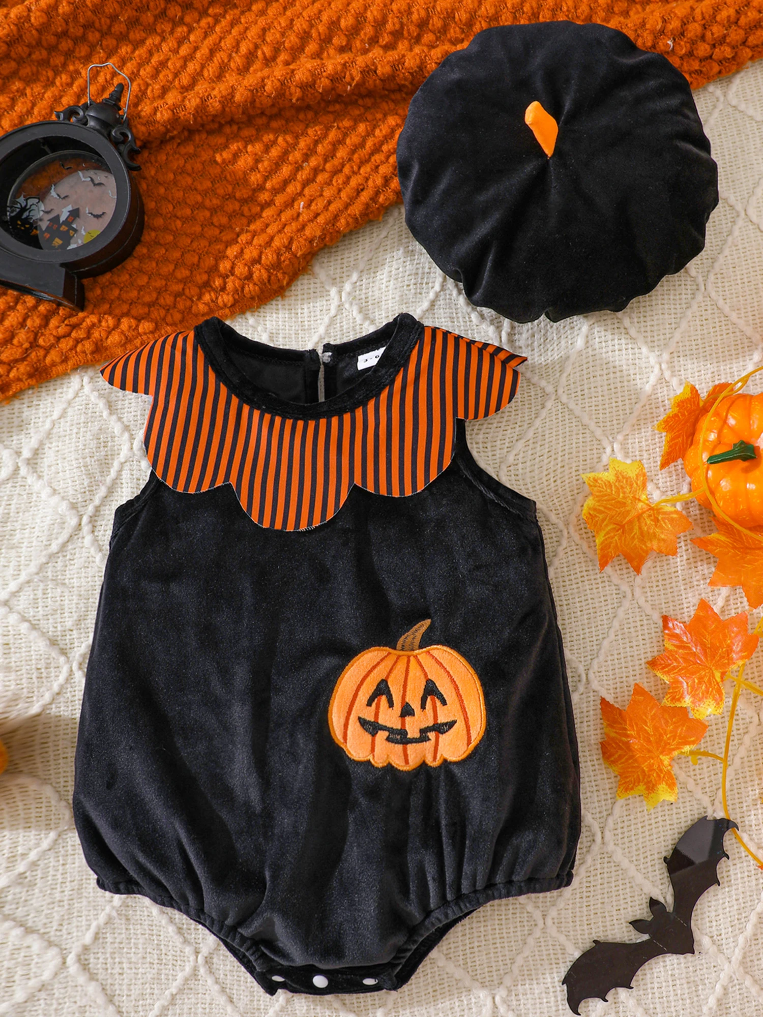 ชุดแฟนซีฮาโลวีนน่ารักสำหรับเด็กเล็ก ลายปักรูปฟักทอง แมงมุม ค้างคาว ลายดอกไม้ แขนกุด พร้อมหมวก ชุด 2 ชิ้น สำหรับเด็กผู้หญิง