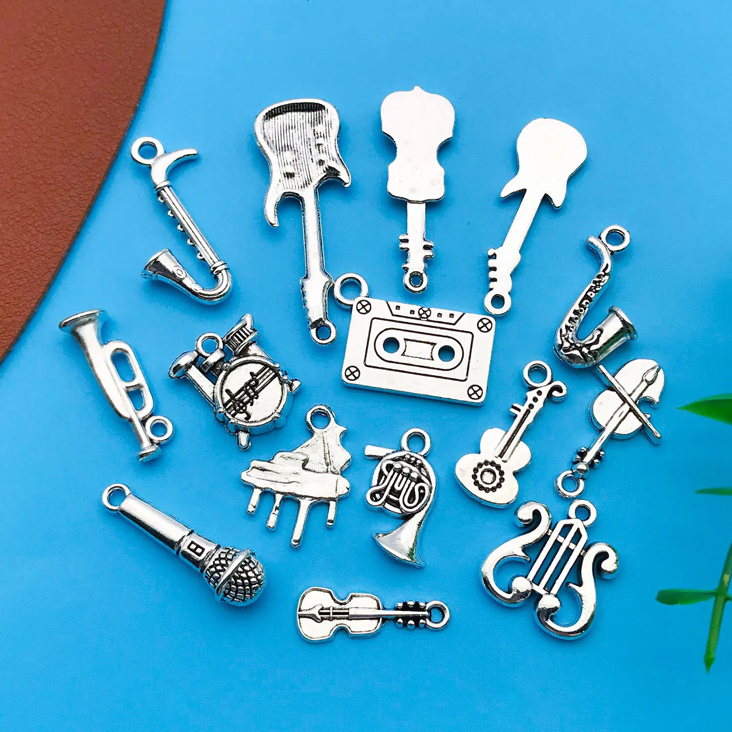 Mix 15pcs Antique Silvery Musical Instrument Charms Pendant For Jewelry Making Guitar Piano Violin Music Charms Finding Crafting