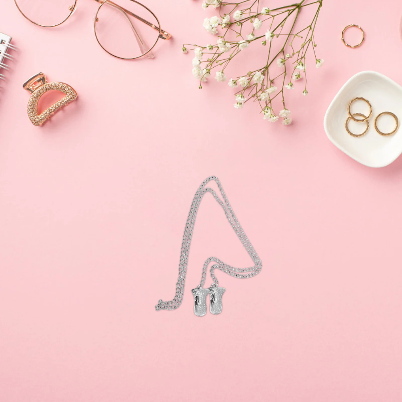 

Eyeglass Chain Metal Clip Stylish Glasses Holder Strap Lightweight Comfortable Eyeglass Cord Sunglasses Chain for Women Men