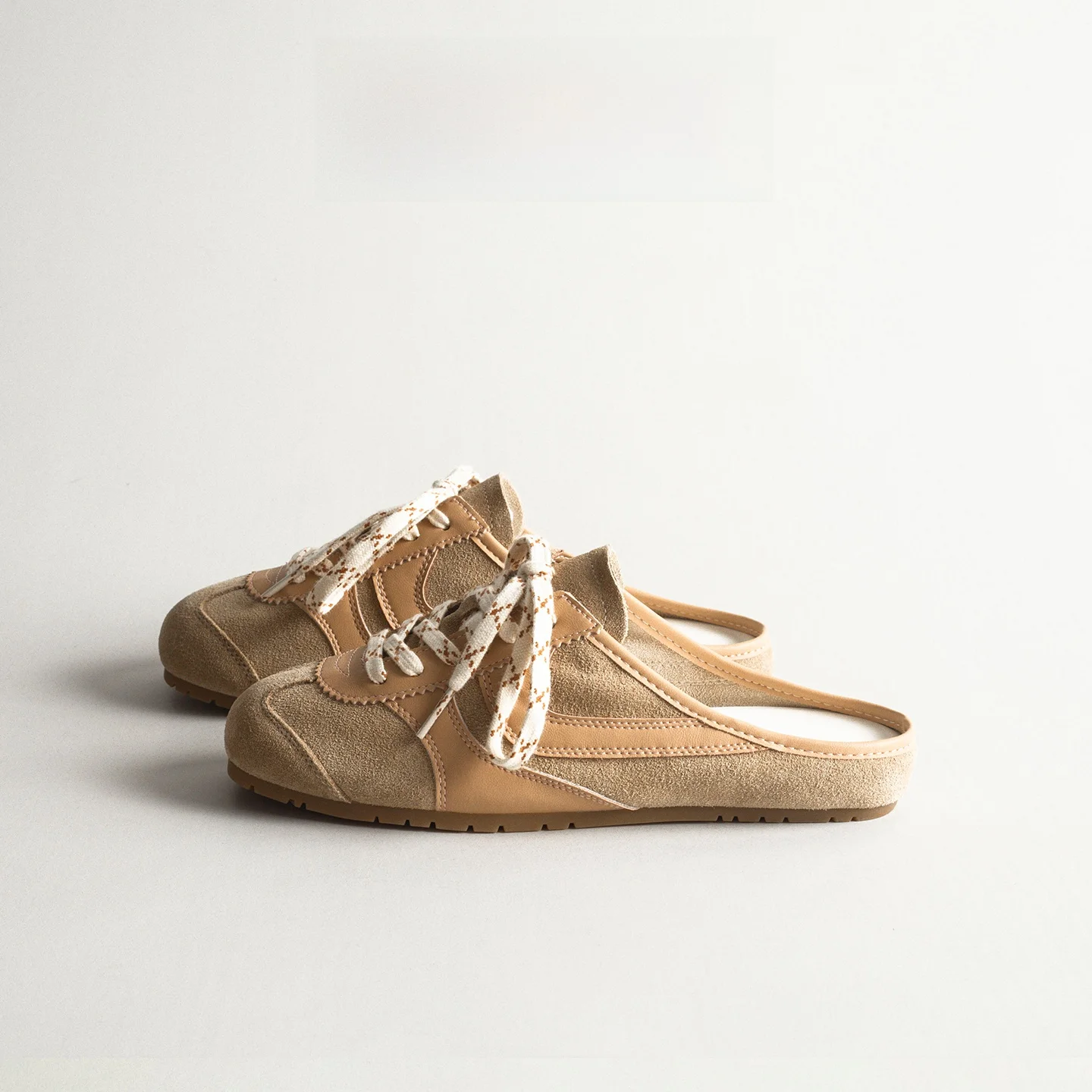 

Leather Retro Slip-On Sandals Women's Outdoor Summer Versatile Casual Lazy Flat Bottom One-Touch German Training Shoes