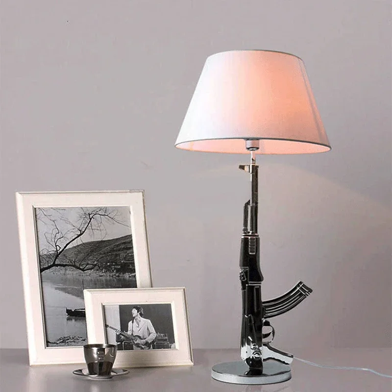 Imagem -06 - Arma Tabela Shaped Desk Lamp Modern Cromado Lâmpada Designer Quarto Sala de Estar Bar Estudo Salão Designer Ak47