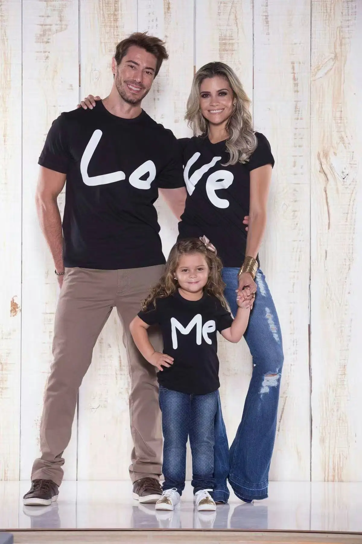1pcs Love Me Family Shirts Valentine's Day Matching Clothes Daddy Mommy and Me Family Matching T-Shirt Love Me Tee Tops Outfits