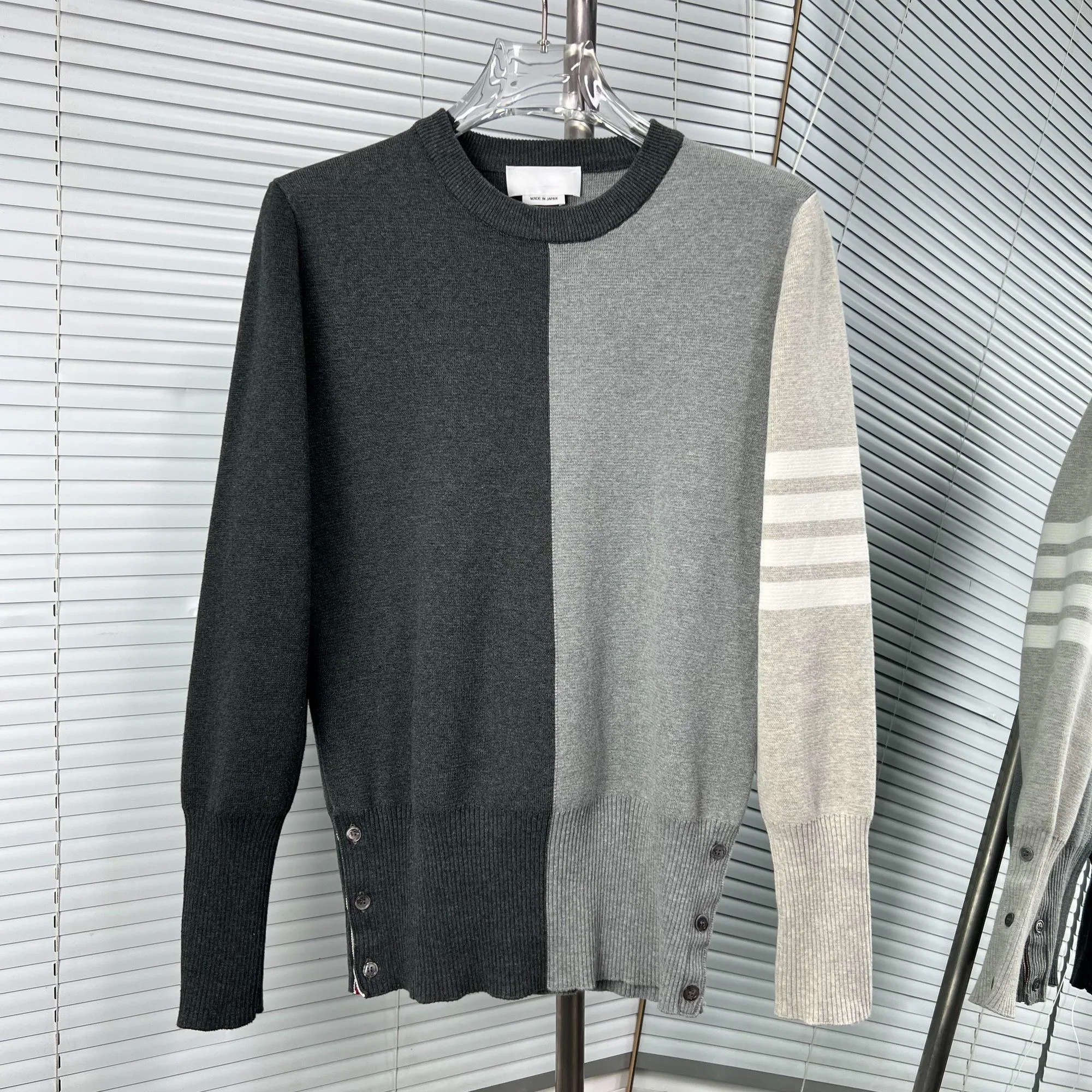 

Новый трехцветный вязаный свитер с круглым вырезом, повседневный, универсальный, свободного кроя, модный топ для мужчин и женщин, весна-осень