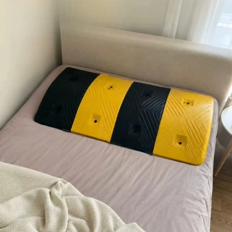 Funny Speed Bump Prank Pillow, Rubber Gag Prop, Hilarious Fooling Friend Novelty Gift, Interesting Party Trick Toy for Roommate