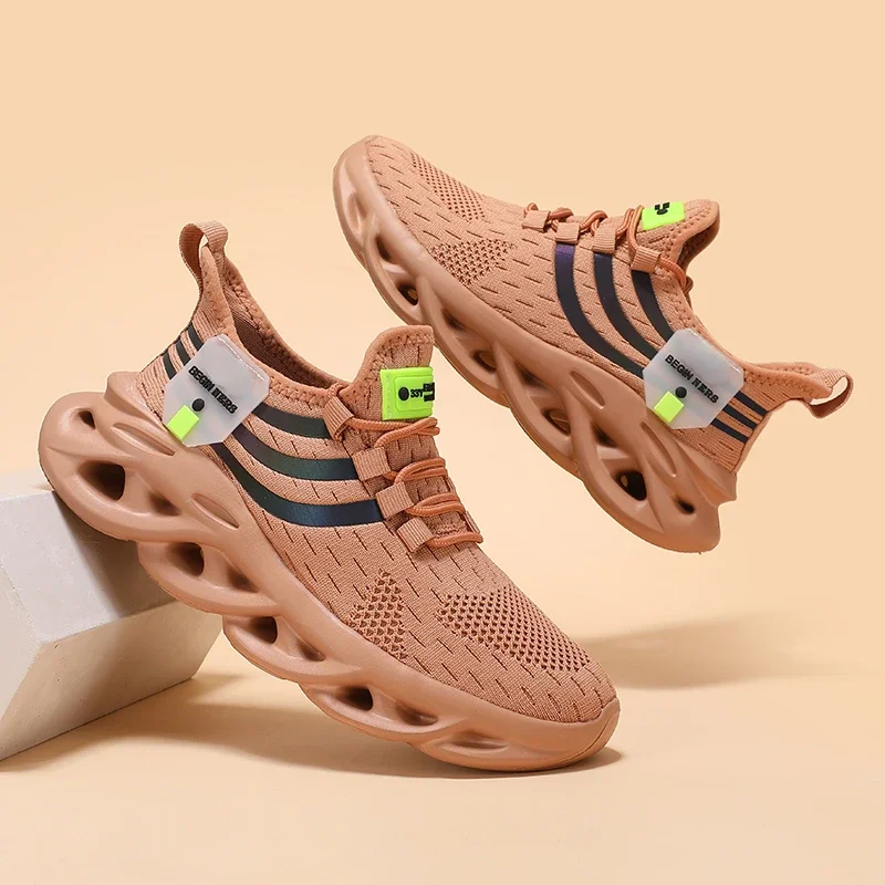 Men's and Women's Shock-absorbing Lace Up Training Shoes Mesh Low Cut Ankle Running Shoes Black and White Rebound Fitness Shoes