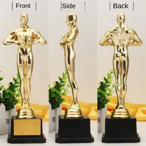 Kleine plastische Trophäe, die in Gold, Repliken von Preisen, Partygeschenken und Feierlichkeiten, handgefertigte Erinnerungen, 18 cm, 21 cm, 26 cm gebadet wurde Haupttrofeo -Oscar -Verkauf - №6