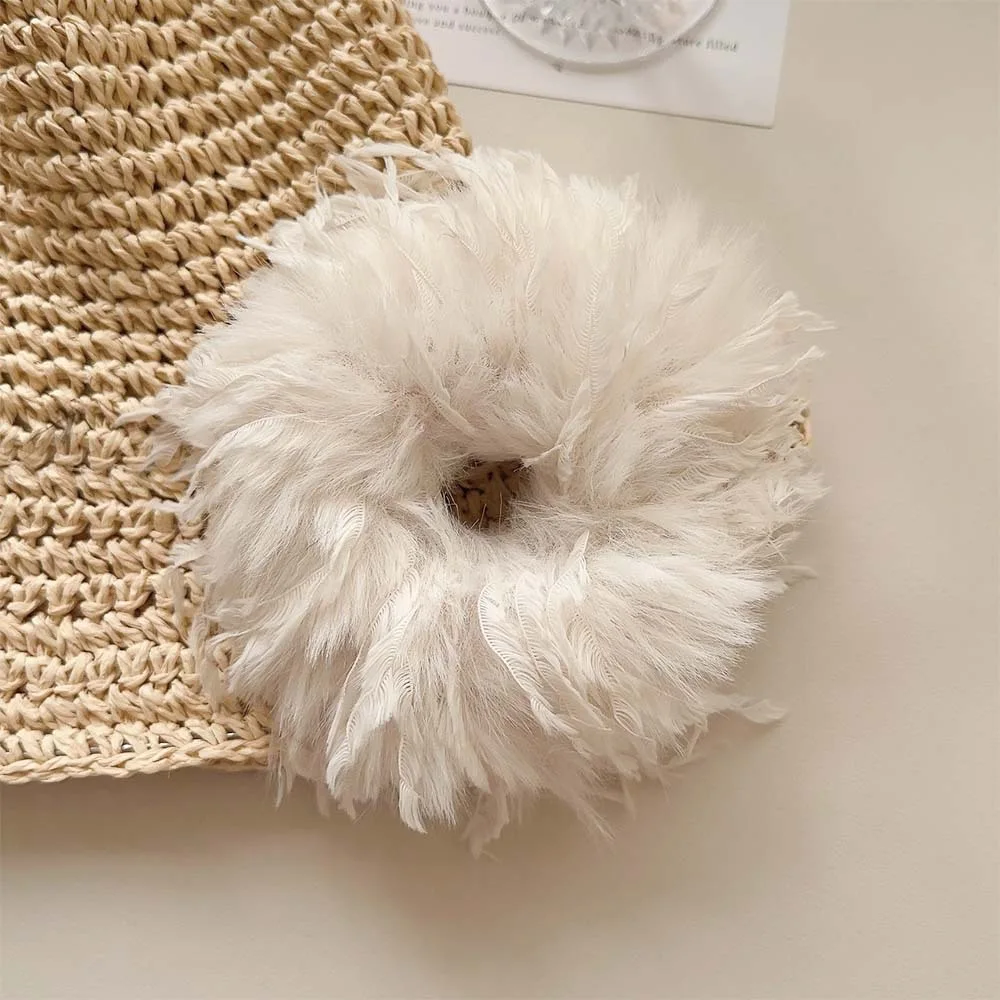 1 Stück elegante Haarband mit Federn und Pompons für Herbst/Winter, hochwertiges, vielseitiges Haaraccessoire für Pferdeschwänze und Dutt, geeignet für Partys – Detail 10