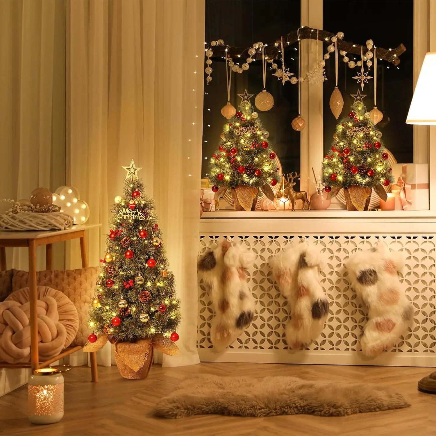 شجرة عيد الميلاد على سطح الطاولة بطول 2 قدم، شجرة عيد الميلاد المضاءة مسبقًا مع قاعدة حقيبة قماش، شجرة عيد الميلاد الصغيرة مع LED، شجرة عيد الميلاد الاصطناعية للمنزل ديسمبر