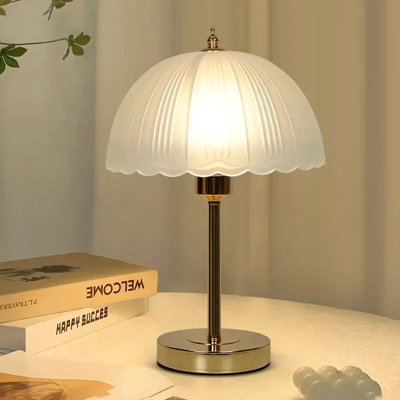 

Vintage Table Lamp Dimming Rotable Switch Glass Lampshade Nordic Bedroom Bedside Light Study Office Dormitory Reading Lights Bar