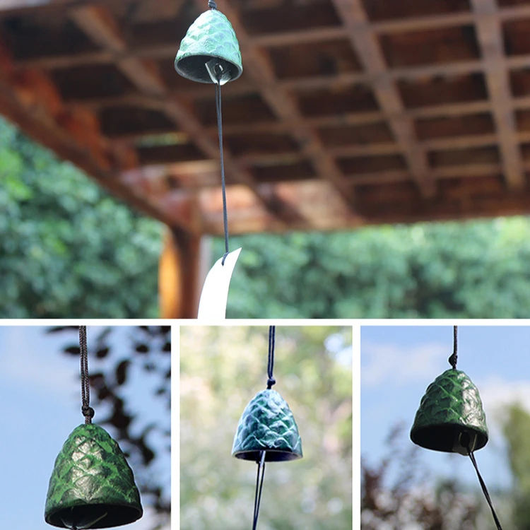 Outdoor Cast Iron Metal Wind Chime Japanese Style Iron Bell Pine Cone Iron Art Scenic Spot Gift Pendant Decoration Home Decor