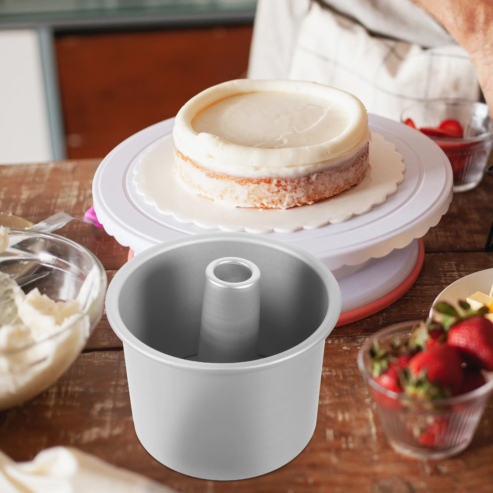 

1pc 5 Inch Non-Stick Carbon Steel Round Cake Mold Chimney Shape Baking Pan For Kitchen Diy Muffin Tool Bakeware