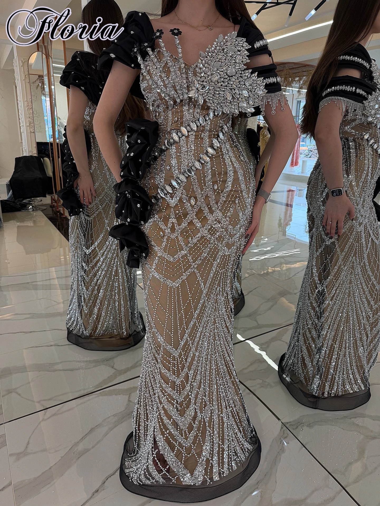 Vintage Meerjungfrau-Abschlussballkleider 2026, schulterfreie Cocktailkleider mit Kristallen für Damen, maßgeschneiderte Dubai-Abendpartykleider