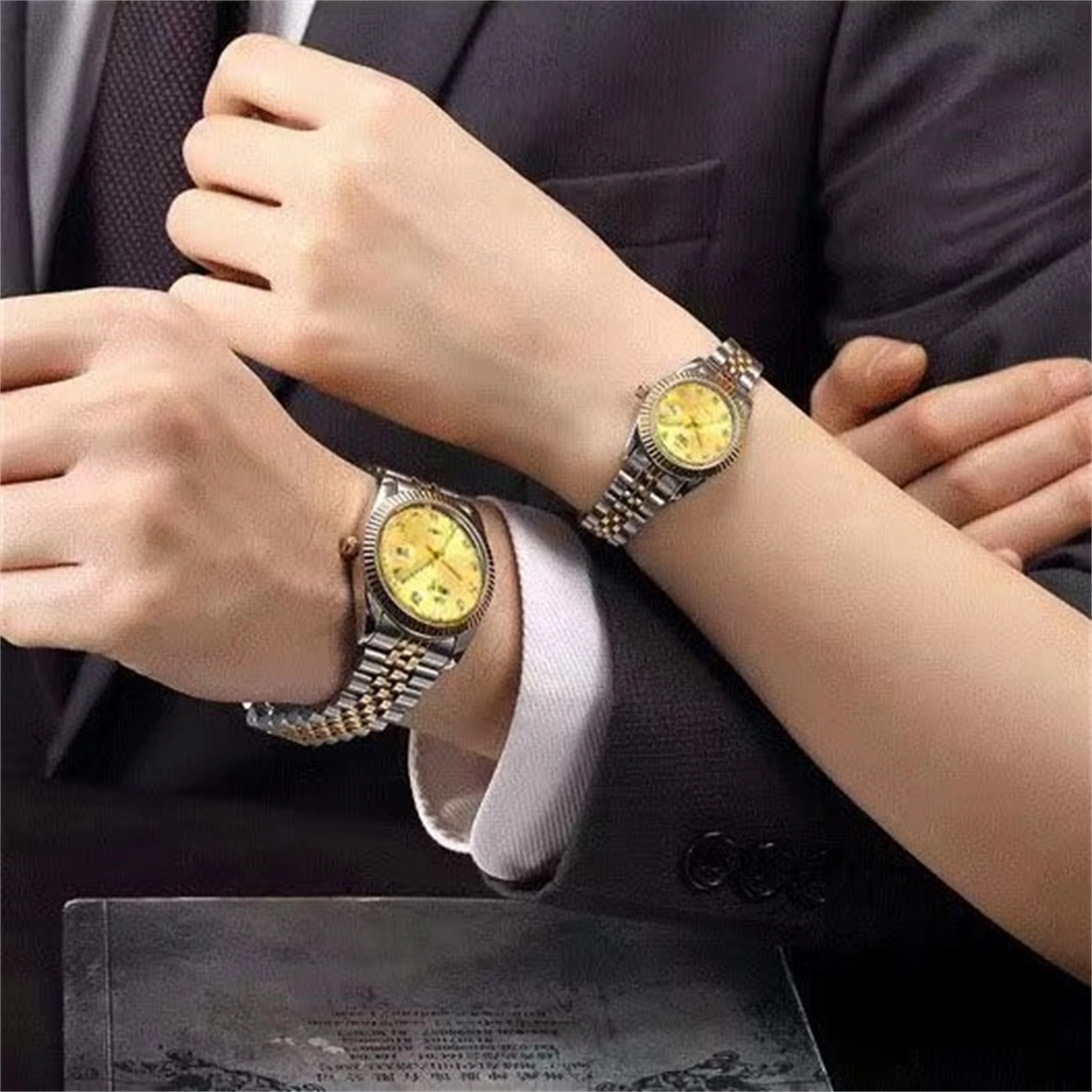 2pcs/set Couple Watches 30M Waterproof Fashion Valentine\'s Day Gift Stainless Steel Crystal Watch Men Women Quartz Watch 2521