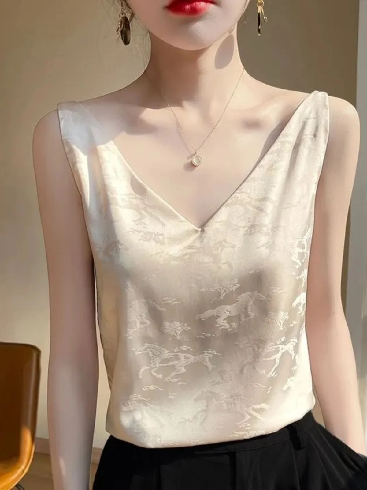 

plus Size Women's Sexy V-Neck Strap Top Loose Thin Summer Base Shirt for Heavy Girls 300 Pounds Comfortable Breathable Inner ...