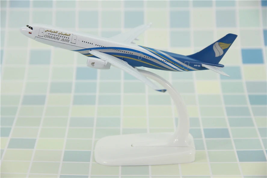 JASON TUTU 16cm Oman Air Airbus A330 Plane Model Airplane Model Aircraft Model 1:400 Diecast Metal Plane Drop shipping